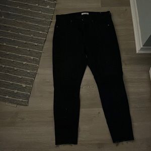 LOFT skinny jeans with slim pockets